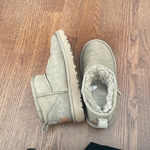 Ugg ultra mini in antelope